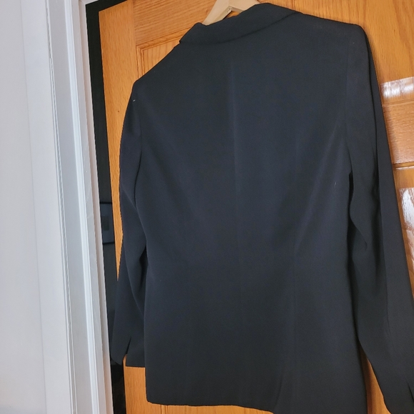 NORTON McNAUGHTON Black Suit Blazer with 2 Buttons and Pockets - Picture 5 of 7